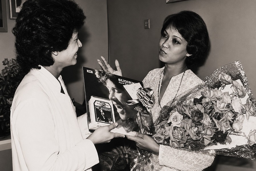 Sudirman Haji Arshad meeting Saloma